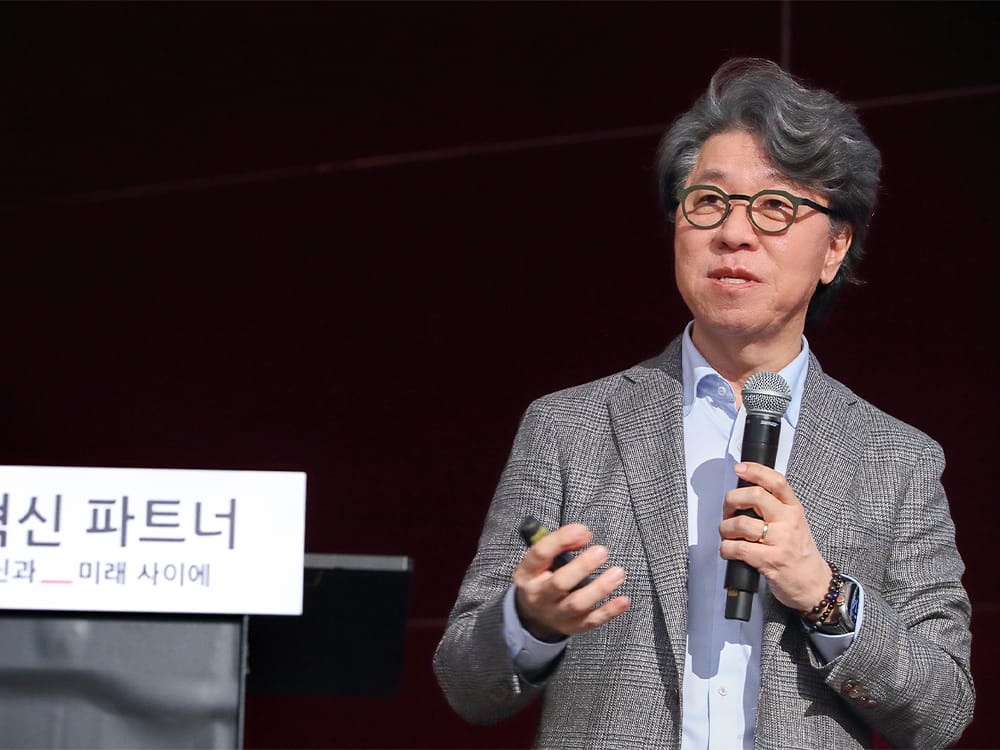 KT, 대한민국 AX 액셀러레이터로 도약 ‘한국적 AI’·‘KT 시큐어 퍼블릭 클라우드’ 상용화로 ‘AICT 기간사업자’ 역할 확대